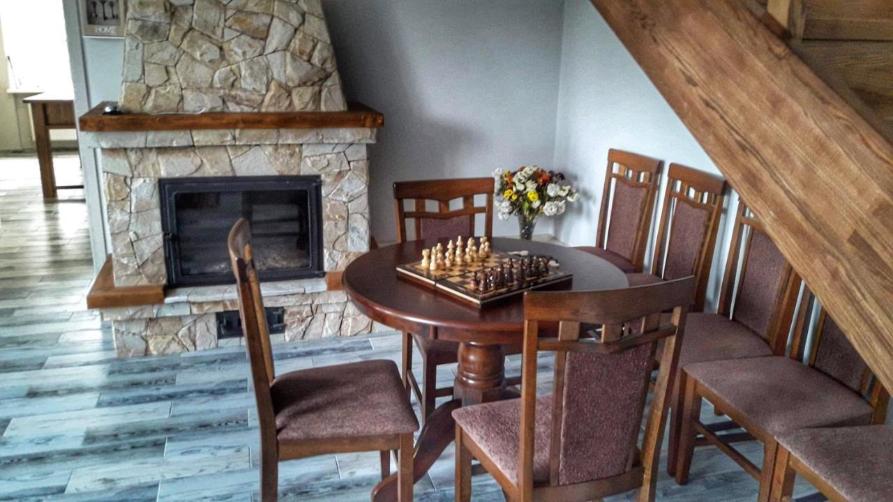 Conacul Mierii Farm stay Straseni